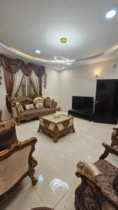 شقق سكنية مفروشة بالباحة 1