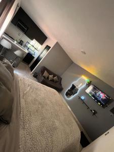 Modern Residence Agave Dorado with AC and HotTub