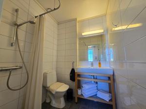 Two-Bedroom Apartment room in Hotell Vänerport