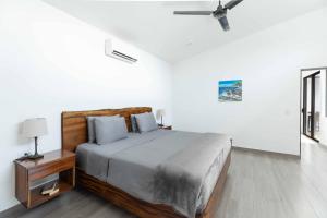 Casa Aurora with Private Patio & Pool