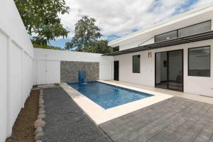 Casa Aurora With Private Patio & Pool