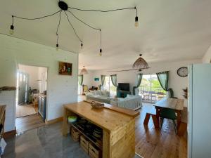 Cowabunga guesthouse - peaceful and spacious, beach is just 200m away