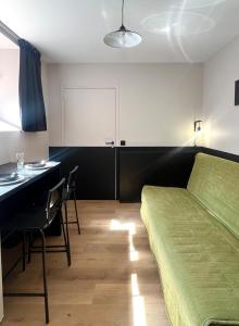 Studio en rdc - hyper centre Dol de Bretagne