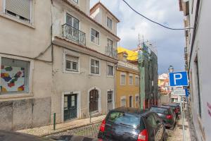 Principe Real 2 bedrooms 2 bathrooms, AIR-CON, Wi-Fi, 2nd floor