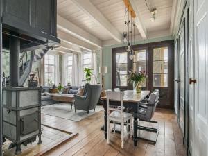 Chalet in Ternaard near Heritage Site
