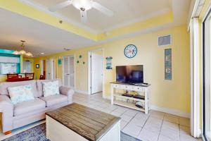 Crystal Shores West 1307