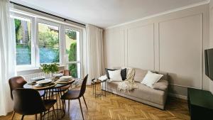 NEST Sopot, Garden Apartment with Bathtub, Apartament z ogródkiem i wanną