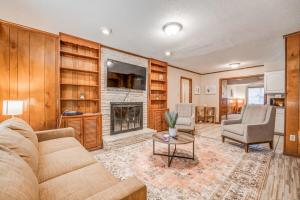 Minutes from the Airport - Wonderful Warrington