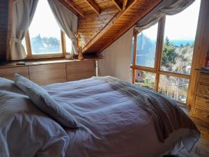 Casa Suiza, panoramic view of the lake, mountains and city !