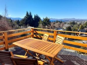 Casa Suiza, panoramic view of the lake, mountains and city !