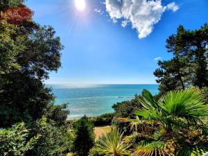 Dine with the Sunset - Central Folkestone Gem