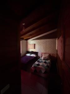 Accommodation Cabin Lake Calima Spectacular Court