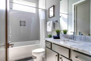 Gorgeous Nashville Home w Incredible Rooftop