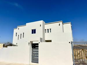 Brand new apartment in San Jose P Neruda