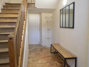 Maisons de vacances Presbytere ecorenove avec terrasse et vue sur etang, proche Parc Naturel Regional de la Brenne - FR-1-591-180 : photos des chambres