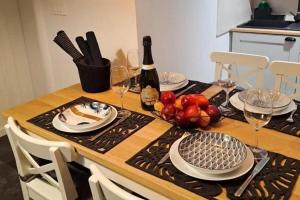 Apartments with parking space Vir - 23962