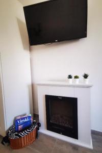 Apartments with parking space Vir - 23962