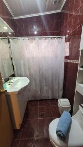 Amplia casa 7 personas 2 cocheras