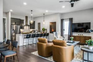 3 Side by Side Nash Homes - Close to Honky Tonks