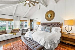 Jamaica Beach Canal Front Retreat