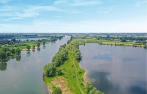 Nice Home In Kerkdriel With Lake View