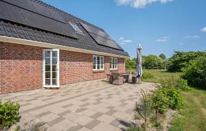 2 Bedroom Nice Home In Hemmet