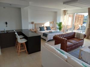 APART , DEPARTAMENTOS loft , bahia grande nordelta , BALCON JACUZZI Y vista a la bahia