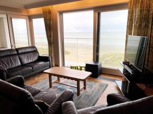 Apartment in Nieuwpoort by the Beach