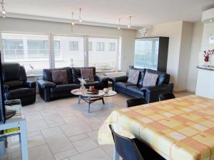 Apartment in Nieuwpoort with Sea Views