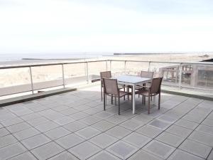 Apartment in Nieuwpoort with Sea Views