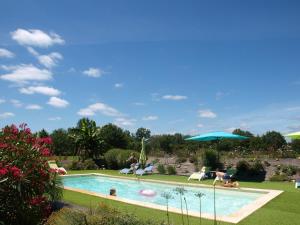 Maisons de vacances Lovely cottage in Peyzac-le-Moustier with Terrace : photos des chambres