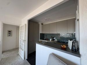 Charmant appartement avec parking et AC proche plage - FR-1-100-357