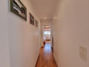 Maisons de vacances Maison moderne 8 pers a St Gildas de Rhuys, pres du bourg et falaises - FR-1-775-29 : photos des chambres