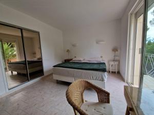 Villa spacieuse avec piscine et clim, proche plage - FR-1-100-359