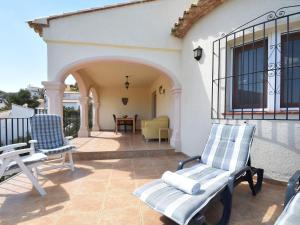 Villa in Monte Pego near Stunning Beaches