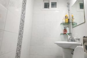 Jeonju Onggi Jonggi Hanok Stay