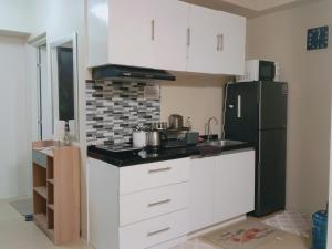 Moore HQ 1BEDROOM Avida Tower 2