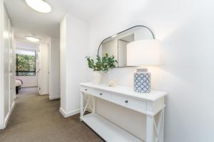 Newly Furnished 2BR Apt in Kingston Foreshore - Hosted by Canstay