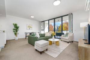 Newly Furnished 2BR Apt in Kingston Foreshore - Hosted by Canstay