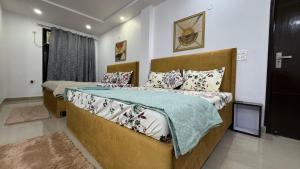 Luxury Downtown Stay AirportView