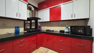 Luxury Downtown Stay AirportView