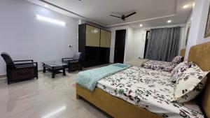 Luxury Downtown Stay AirportView