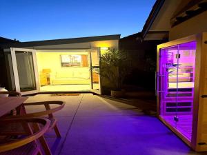 Wellness Escape- 1 Bed Home with Studio & Sauna
