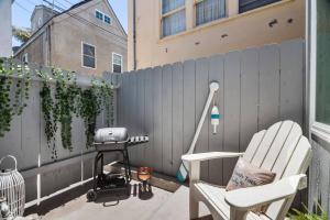 #755 2B2B Beach Getaway!Ground Level wPatio&Grill