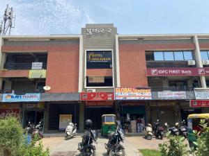 Hotel O Shaligram