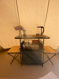 Les Pichies, Le Tipi dAdri, Logement insolite