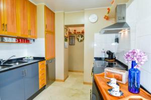 Casa con gran jardín y piscina en Cabarceno