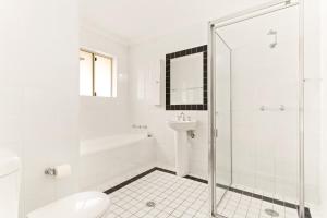 Pristine 2-Bed Near Marrickville Village