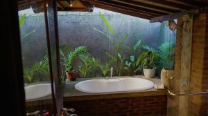 Perwira Wood Villa with 2BR Pool&Scenic View