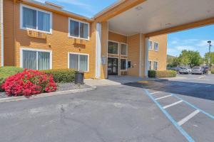 Quality Inn near Six Flags Discovery Kingdom-Napa Valley